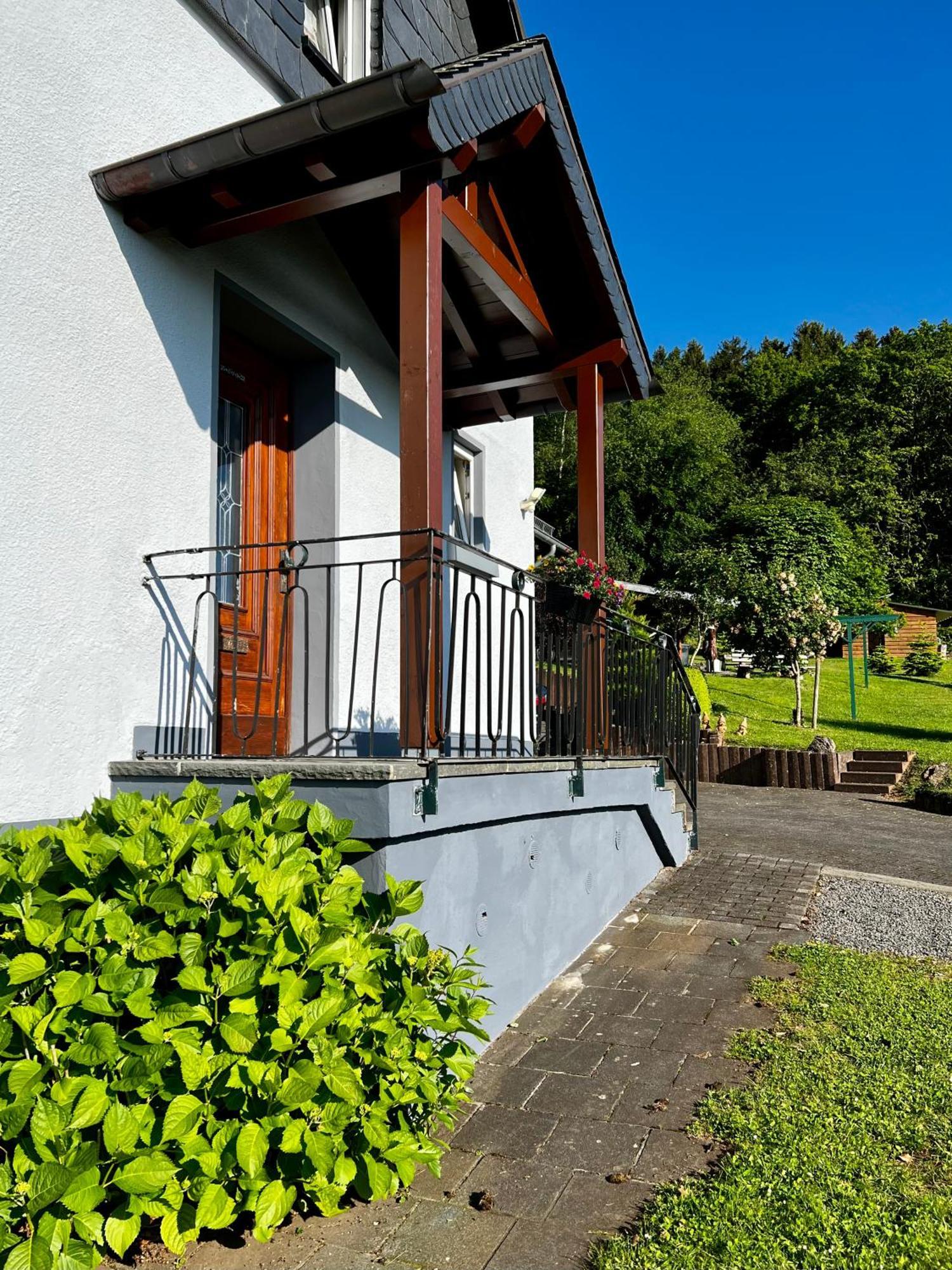 Deine-Eifel-Ferienwohnung Feusdorf Eksteriør billede
